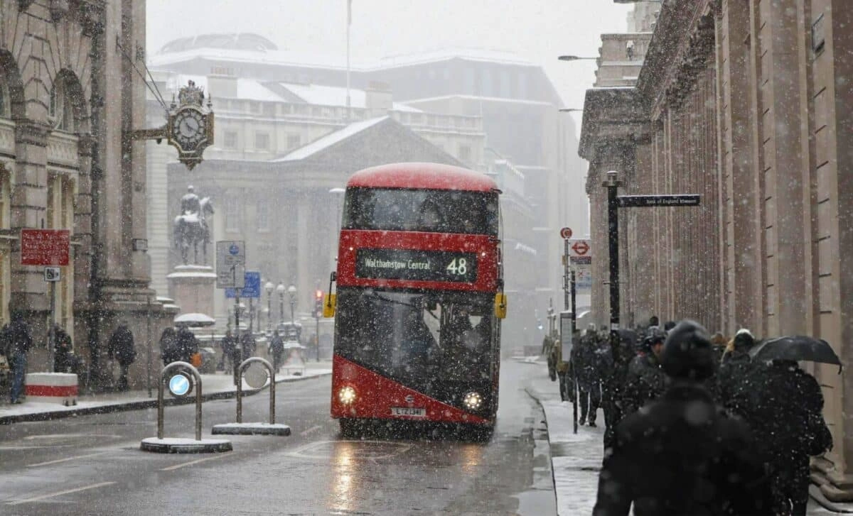 UK Braces for 2024: Snowstorm to Disrupt New Year UK Braces for 2024: Snowstorm to Disrupt New Year