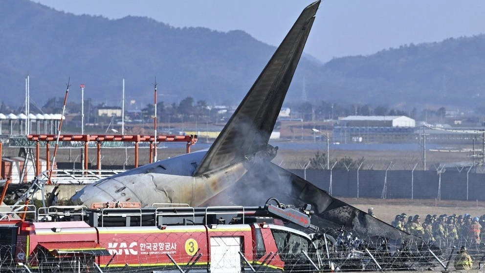 South Korean Airliner Crash Sparks Aviation Safety Crisis South Korean Airliner Crash Sparks Aviation Safety Crisis