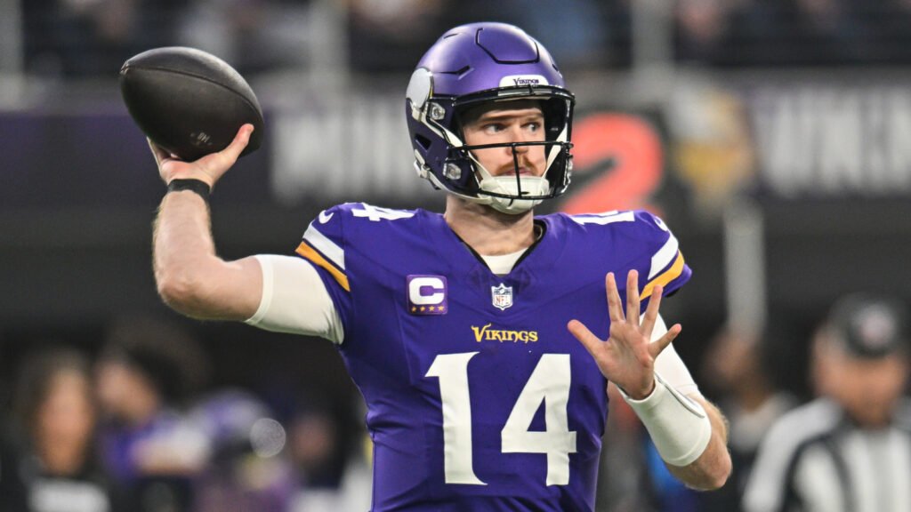 Watch: Sam Darnold throws 31-yard TD pass vs. Packers
