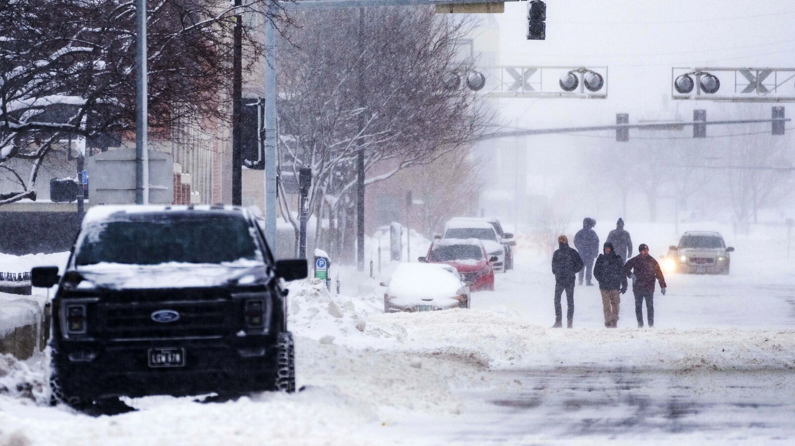 Midwest Faces School Closures as Brutal Cold Hits Midwest Faces School Closures as Brutal Cold Hits