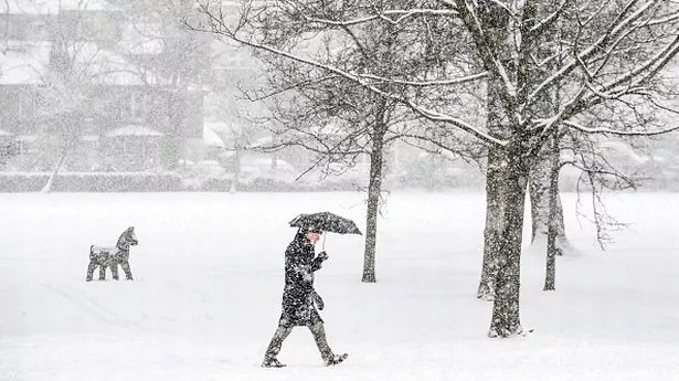 UK Faces Severe Snow Threat Winter Chaos Alert UK Faces Severe Snow Threat Winter Chaos Alert