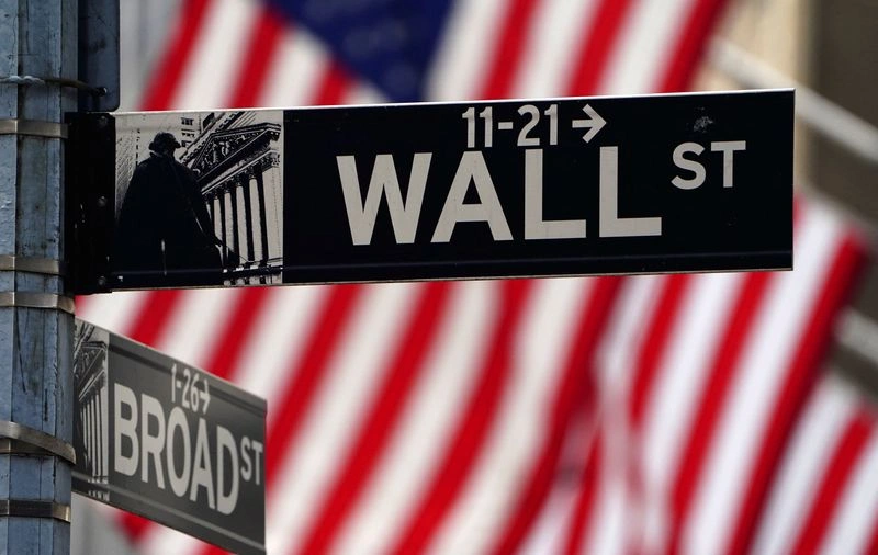Wall Street Tumbles Inflation Fears Meet Fed Uncertainty Wall Street Tumbles Inflation Fears Meet Fed Uncertainty