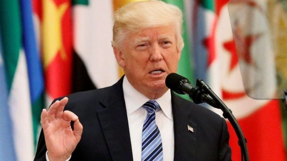 Trump’s 0B Stargate AI Feud Sparks Loyalty Test Trump’s 0B Stargate AI Feud Sparks Loyalty Test