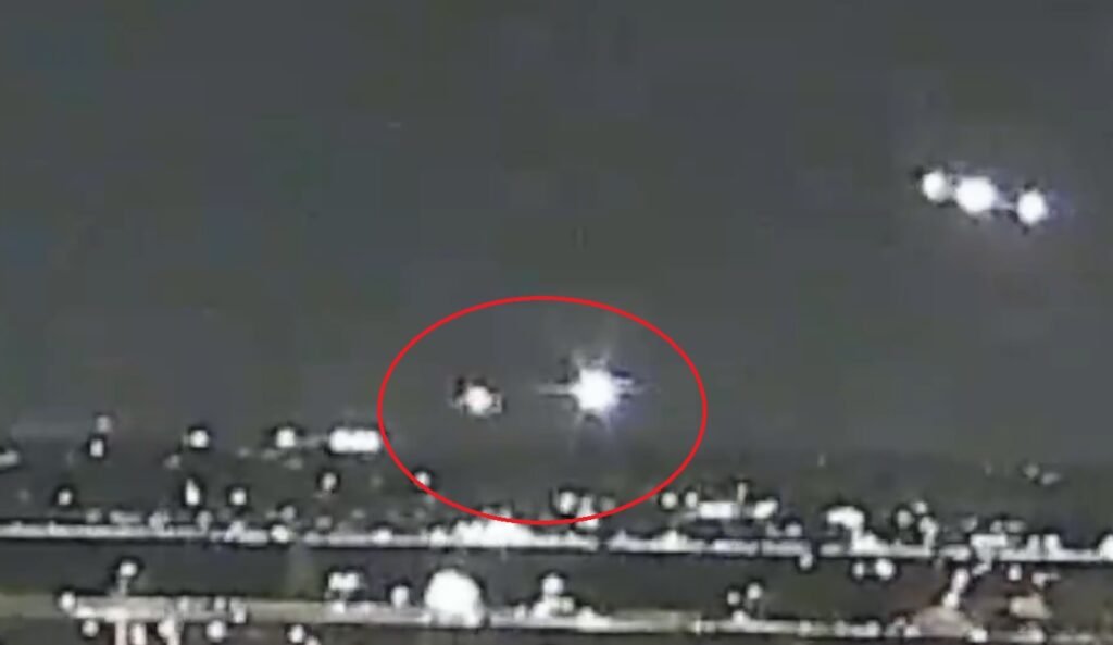 NEW DETAILS: Video Shows Helicopter Flying Directly at Airplane Before MASSIVE EXPLOSION Over Potomac River – BLACKHAWK HELICOPTER INVOLVED! | The Gateway Pundit