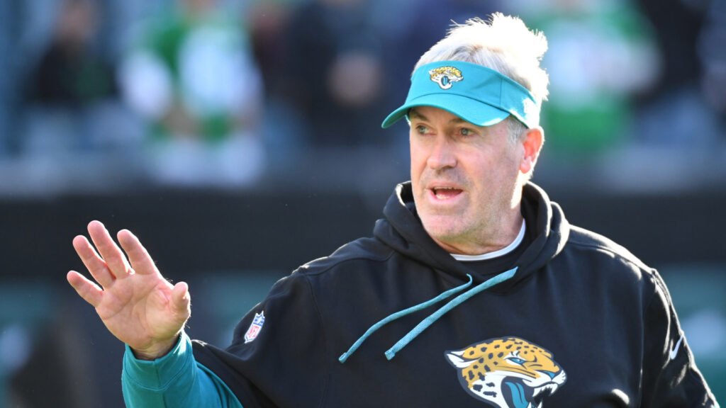 Jaguars fire HC Doug Pederson after three seasons