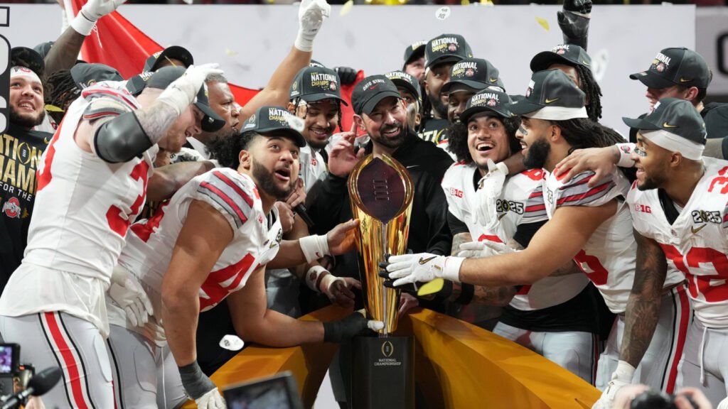 Ohio State holds off Notre Dame to win national championship