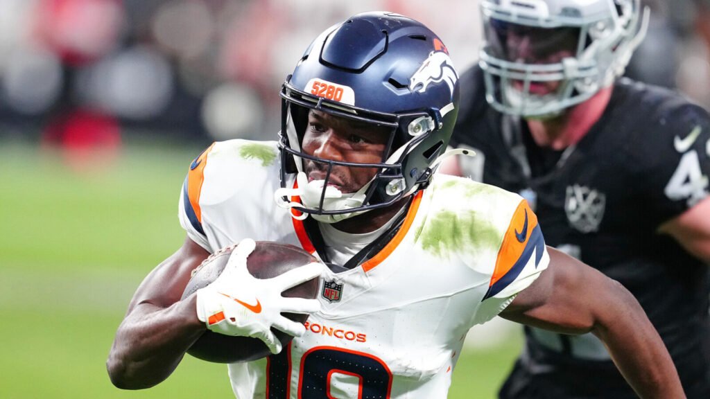 Watch: Broncos execute fake punt to perfection vs. Bills