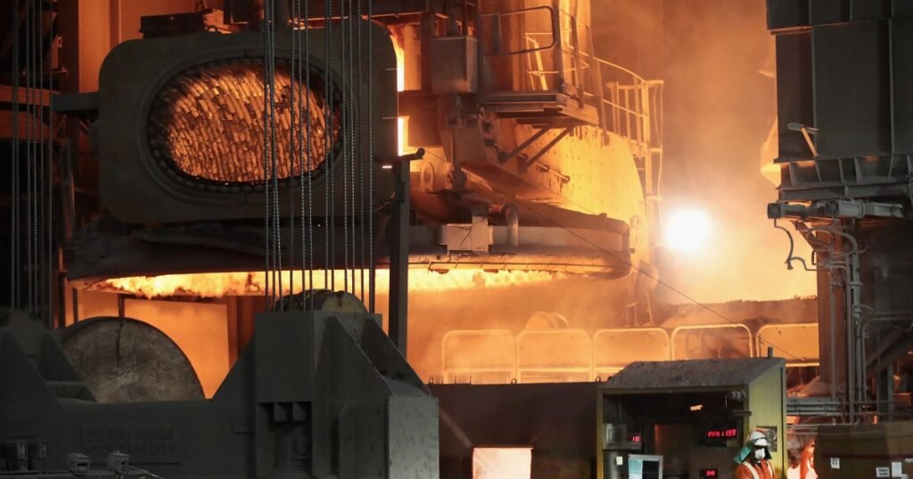 Trump slaps 25% tariffs on steel, aluminum, raising new trade war fears | International Trade News