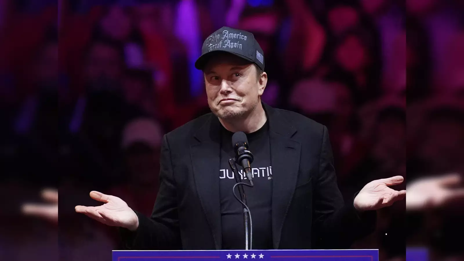 Elon Musk Revolutionizes Free Speech or Sparks Controversy? Elon Musk Revolutionizes Free Speech or Sparks Controversy?